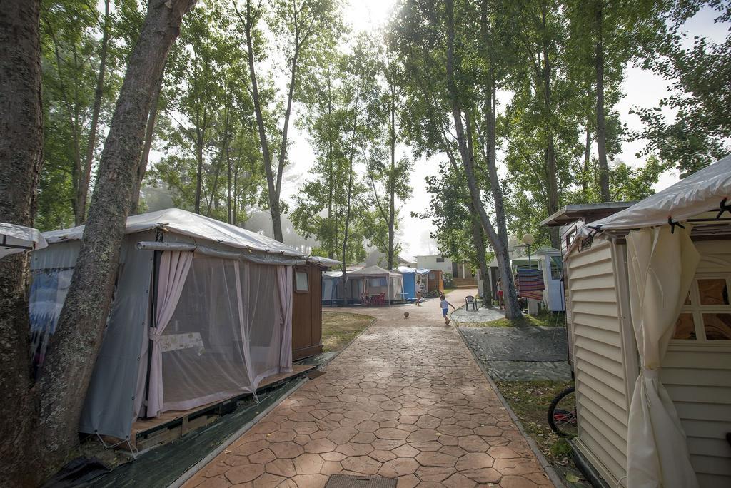 ホテルCamping Cachadelos サンシェンショ エクステリア 写真