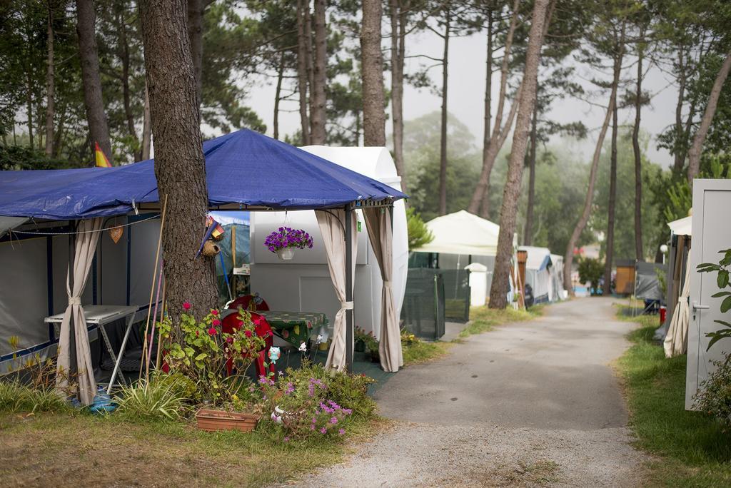 ホテルCamping Cachadelos サンシェンショ エクステリア 写真