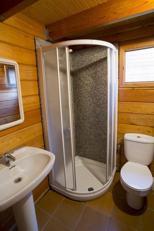 ホテルCamping Cachadelos サンシェンショ 部屋 写真